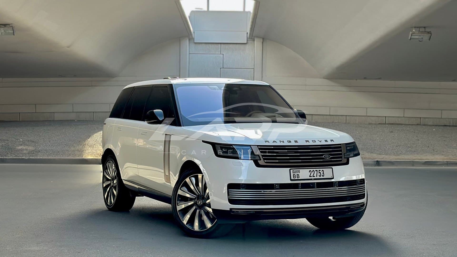 Range Rover SV Autobiography 2023 (White) 2023 in Fuji White with bronze accents — Dubai