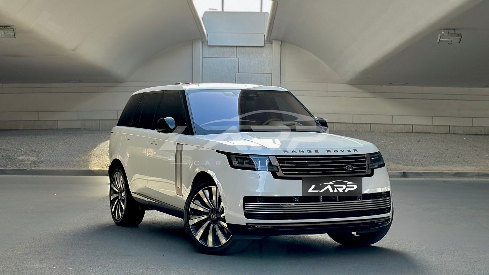 Range Rover SV Autobiography 2023 (White) 2023 in Fuji White with bronze accents — Dubai